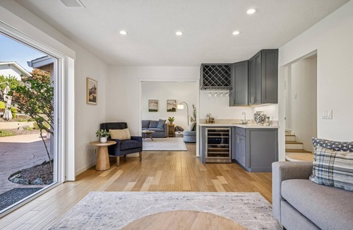 San Marin House | Spacious 4-bedroom house in brilliant Novato with Mountain View
