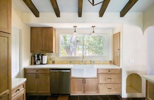 Old Las Palmas House | Spacious 4BR Historic Spanish Estate/Pool,Casita & Mountain Views/Old Las Palmas