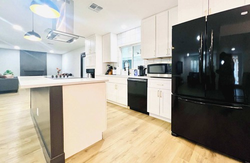 Tempe House | Spacious 4BR Tempe Home w/Fully-Fenced Backyard