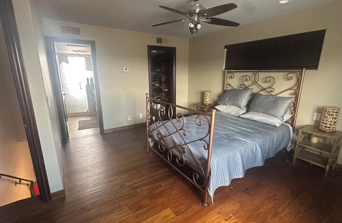 Laveen Village House | Spacious 5-bedroom farmhouse in Laveen with AC