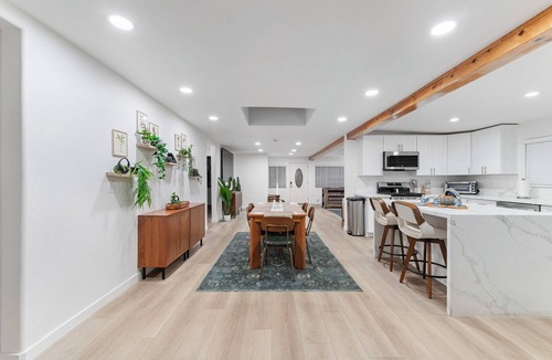 Otay House | Spacious 5-bedroom house in fabulous Chula Vista with WiFi, AC