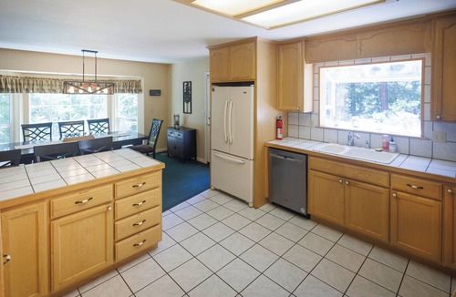 Sierra Village House | Spacious 5BR Mountain Home in Peaceful Mi-Wuk