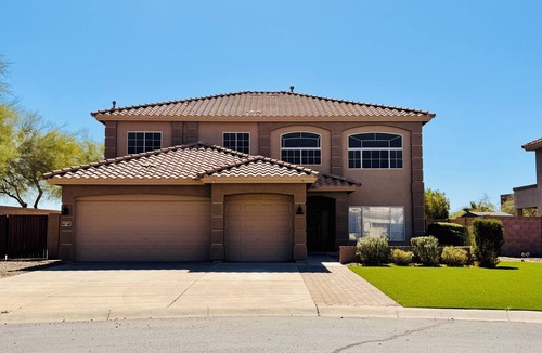 Pleasant Valley House | Spacious 6-bedroom house in charming Peoria with AC