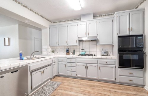 Southwestern Sacramento House | Spacious and cozy home near Downtown