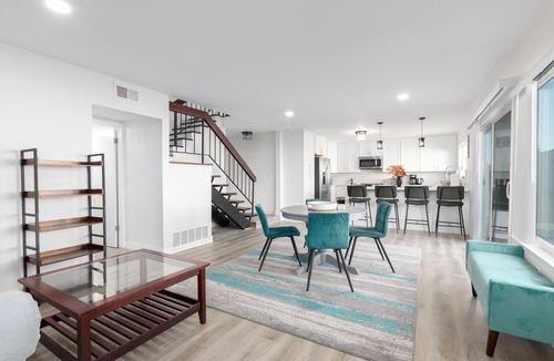 Mira Mesa House | Spacious and Newly Updated 5- Bedroom Getaway