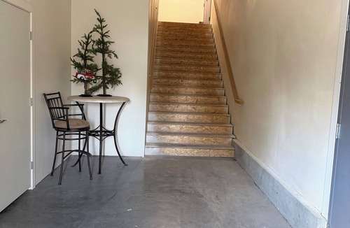 Vernal House | Spacious Barndominium Loft, Sleeps 4, 2 Queen Beds, RV Parking, Newly Updated