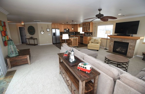 Morro Bay House | Spacious, Beautiful New Townhome Close to Downtown Morro Bay!