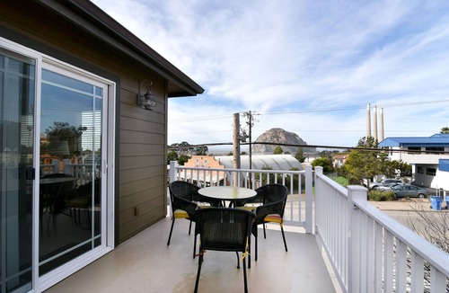 Morro Bay House | Spacious, Beautiful New Townhome Close to Downtown Morro Bay!