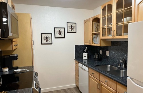 Walnut Creek Condo | Spacious Condo in Heart of Walnut Creek