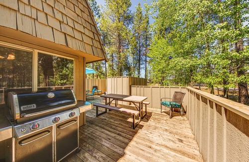 Sunriver House | Spacious dog-friendly home with a game room, private hot tub, & SHARC access