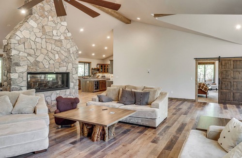 Lakeside Cabin | Spacious Family Gem w/Patio, 3 Mi to Rainbow Lake