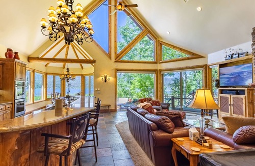 Big Bear Lake Ski Chalet | Spacious family home, significant neighborhood, pool table, hot tub, great views