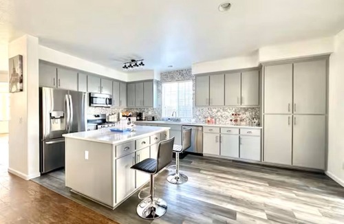 Stockton House | Spacious Family Home, Beautiful Yard & Game Room