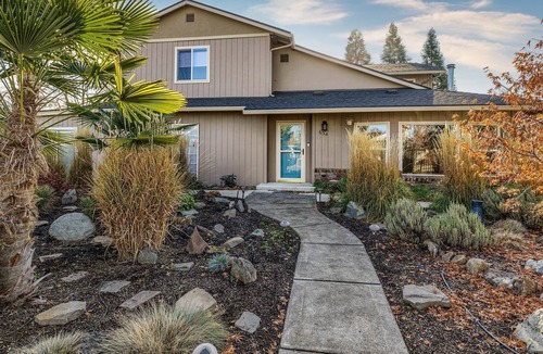 Central Point House | Spacious Gated Home with Private Covered Hot Tub, Indoor Sauna & Firepit