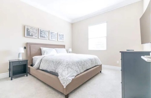 Fountain Valley House | Spacious home in the heart of OC
