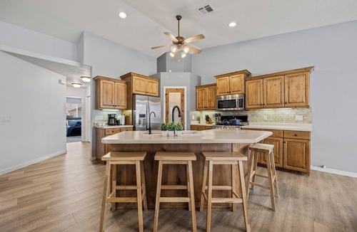 Mesquite House | SPACIOUS HOME WITH HEATED SPA INCLUDED!