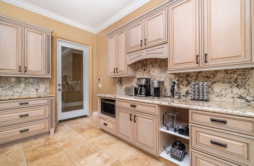 Vista House | Spacious house in the hills of Vista with views for miles, peaceful and quiet