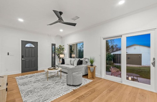 San Diego County House | Spacious Modern Farmhouse Retreat with Two Kitchens and Pool - Ideal for Large Groups and Families