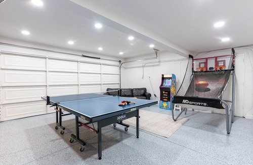 Vista House | Spacious Paradise - Game room, Legoland, Hot Tub, Private Gym