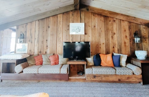 Los Gatos House | Spacious Redwood Forest Retreat Stunning View 45acre WiFi