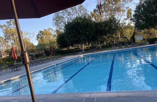 Turtle Rock Apartment | Spacious Relaxing Upscale Studio prestigious Neighborhood