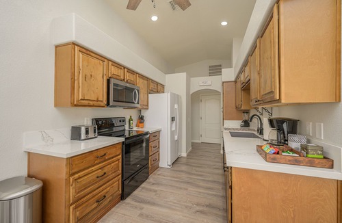 Sunridge Estates House | Spacious Tuscany-Style Home near Laughlin and Katherine's Landing/Lake Mohave
