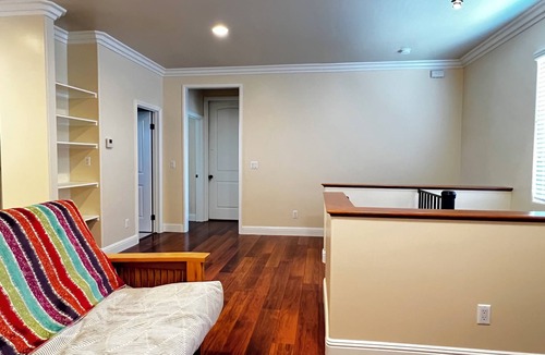 Azusa House | Spiral Staircase guest house Charming 2-bedroom house with WiFi and AC in Azusa
