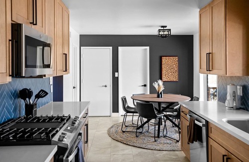 Glendale House | Sport Court | Private Heated Pool | Mini Golf & More