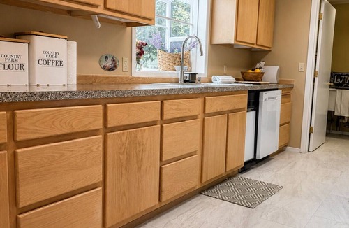 Redmond Other | Stable House INN - Pool - Horse Farm - Hot Tub - Near Smith Rocks State Park