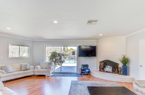 Southeast Anaheim House | Star Wars Jedis & Princesses! 7 Bedroom Disneyland House Huge Pool & Game Room!