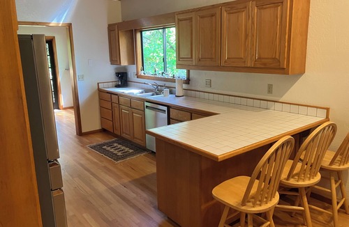 Fall Creek House | Stargazer’s Creekside Retreat on Big Fall Creek