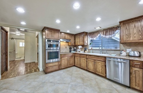 Lakeside Park House | Starts 499.00 Nite Park n Walk 3Blks-Beach, Stateline Casinos & Ski Gondola