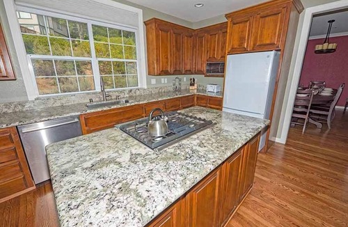 Montgomery Estates House | Stately Home Sleeping 8 with Hot Tub Near Heavenly Ski Resort -2184M~