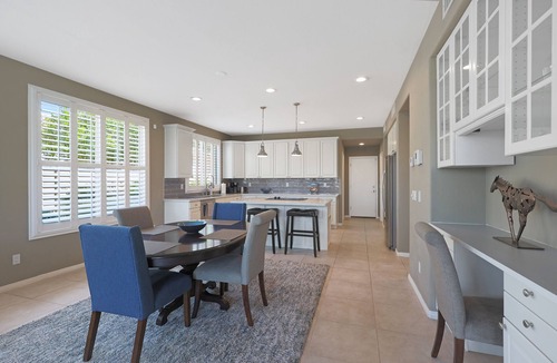Chandler House | Stay at Bartlett Way- 4bd Waterfront Retreat