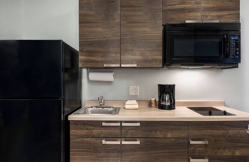 Sundance House | Stay Comfortably in Buckeye with In-room Kitchen and Easy Access to Phoenix
