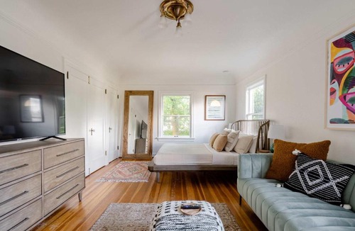 Hosford-Abernethy Apartment | Stay Portland - BoHo Oasis in Ladd's Addition with 2 Beds