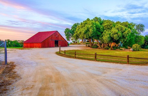 Paso Robles Cottage | #StayHere Lp3 paso robles country cottage netflix series stay here