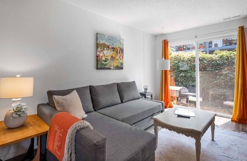 Portland House | #StayInMyDistrict Multnomah Village & Hillsdale