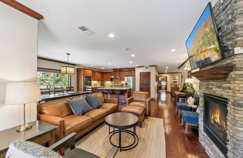 South Lake Tahoe House | Steps to Heavenly, Lake & More | Tahoe Woods #101