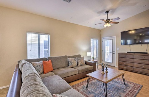 Bullhead City House | 'Stonebridge River Home' in Gated Community!