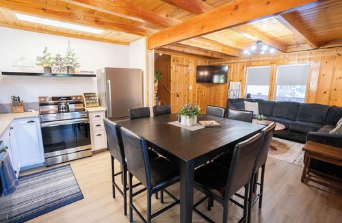 Strawberry Cabin | Strawberry Chalet – Spacious Mountain Retreat Near Pinecrest Lake & Dodge Ridge