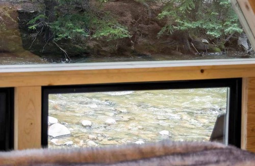 Grant Cabin | Streamfront A-Frame | Sauna | Fire Pit | Lostfork