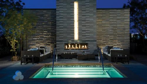 Las Vegas Apartment | StripViewSuites Ultimate Luxury Penthouses Full Strip View & Balcony