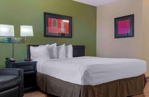 Sacramento Hotel | Studio 6 Extended Stay Sacramento Arden Way CA