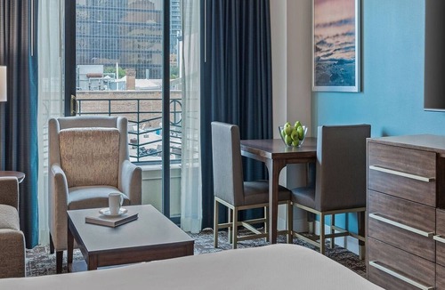 Gaslamp Quarter Condo | Studio Deluxe Unit -Theme Parks & Gaslamp Quarter