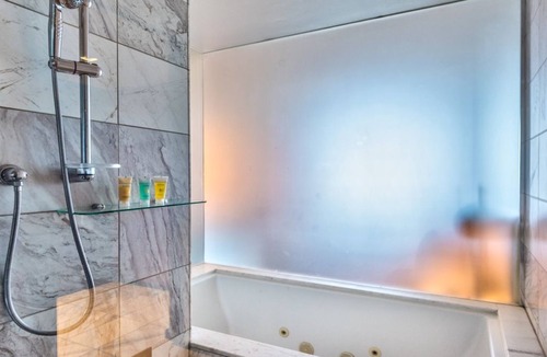 Las Vegas Hotel | Stunning 1 Bedroom 33rd floor