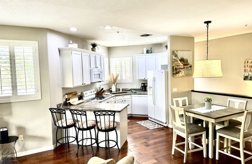 Superstition Lakes Condo | Stunning 10 out of 10 quiet gated golf condo for that home away from home