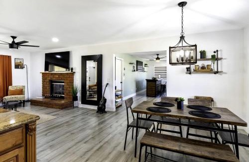 Yucca Valley House | Stunning Cottage with Hot-tub and Fireplace in Yucca Valley, California