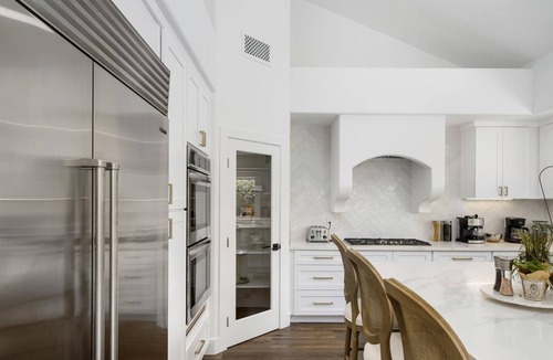 Indian Wells House | Stunning Family Sized Home in a Gated Community!