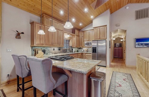 Sierra Tract House | Stunning Large Custom Family Home with Fireplace, Yard, Views